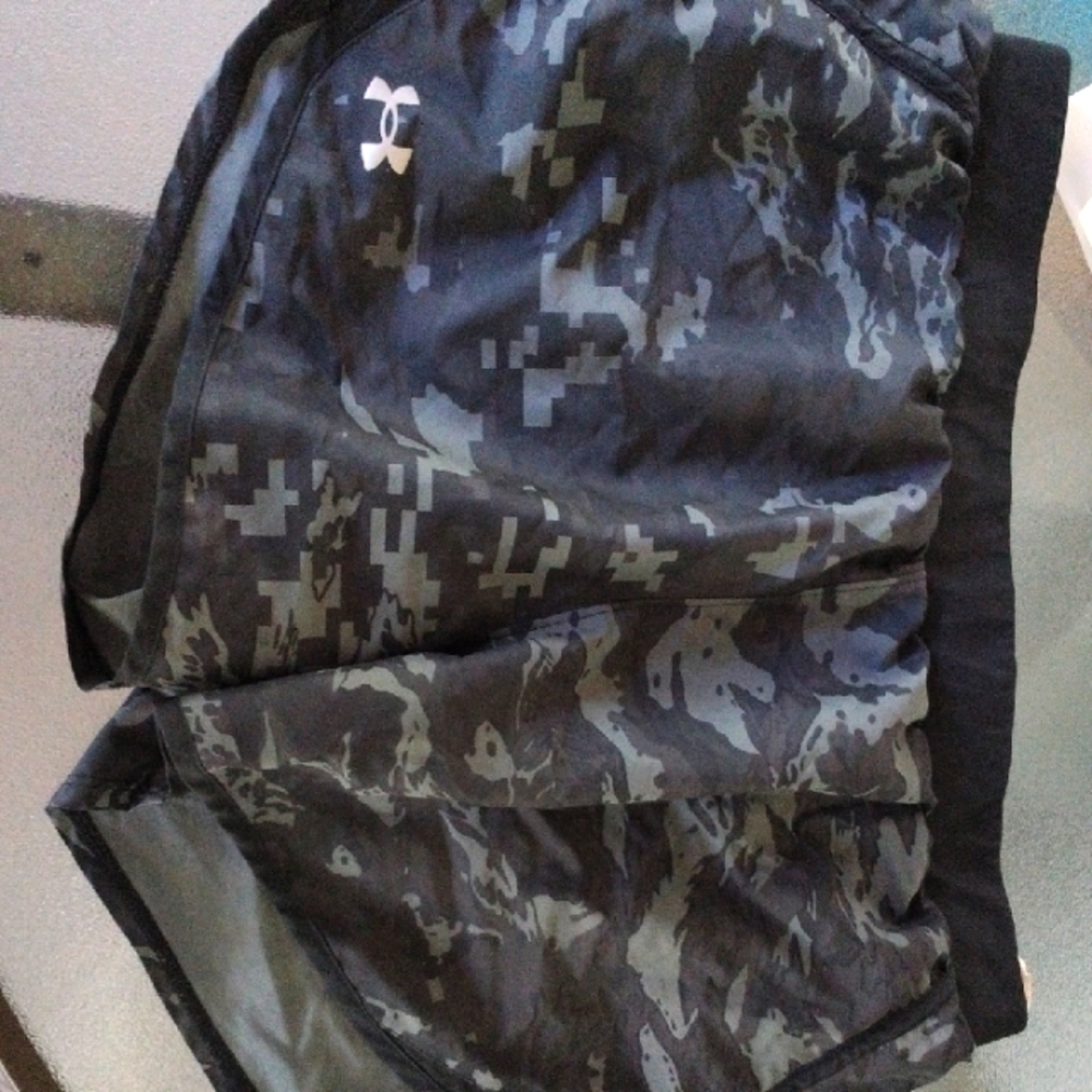 Under Armour Black and Gray Camouflage Shorts